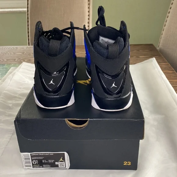 Jordan 7 True Flights (GS). Slightly used - Picture 2 of 7